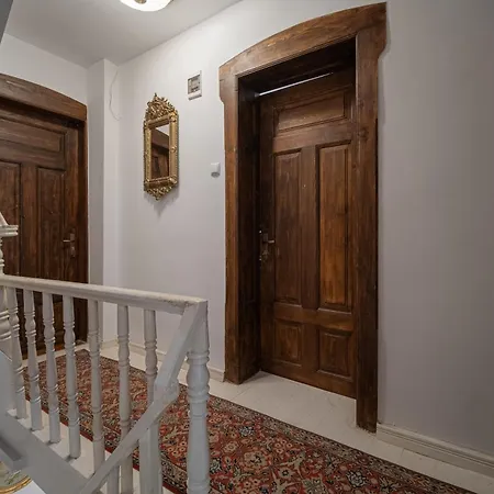 Beehive Hotel&coworking * Varna