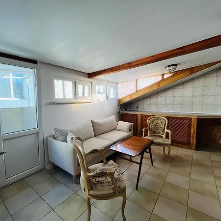 Beehive And Coworking فندق فارنا