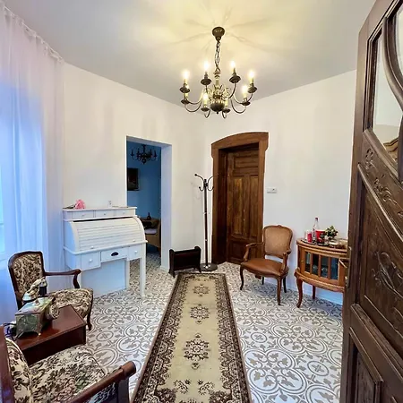 Hotell Beehive And Coworking *