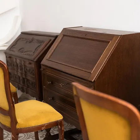 Hotell Beehive And Coworking *